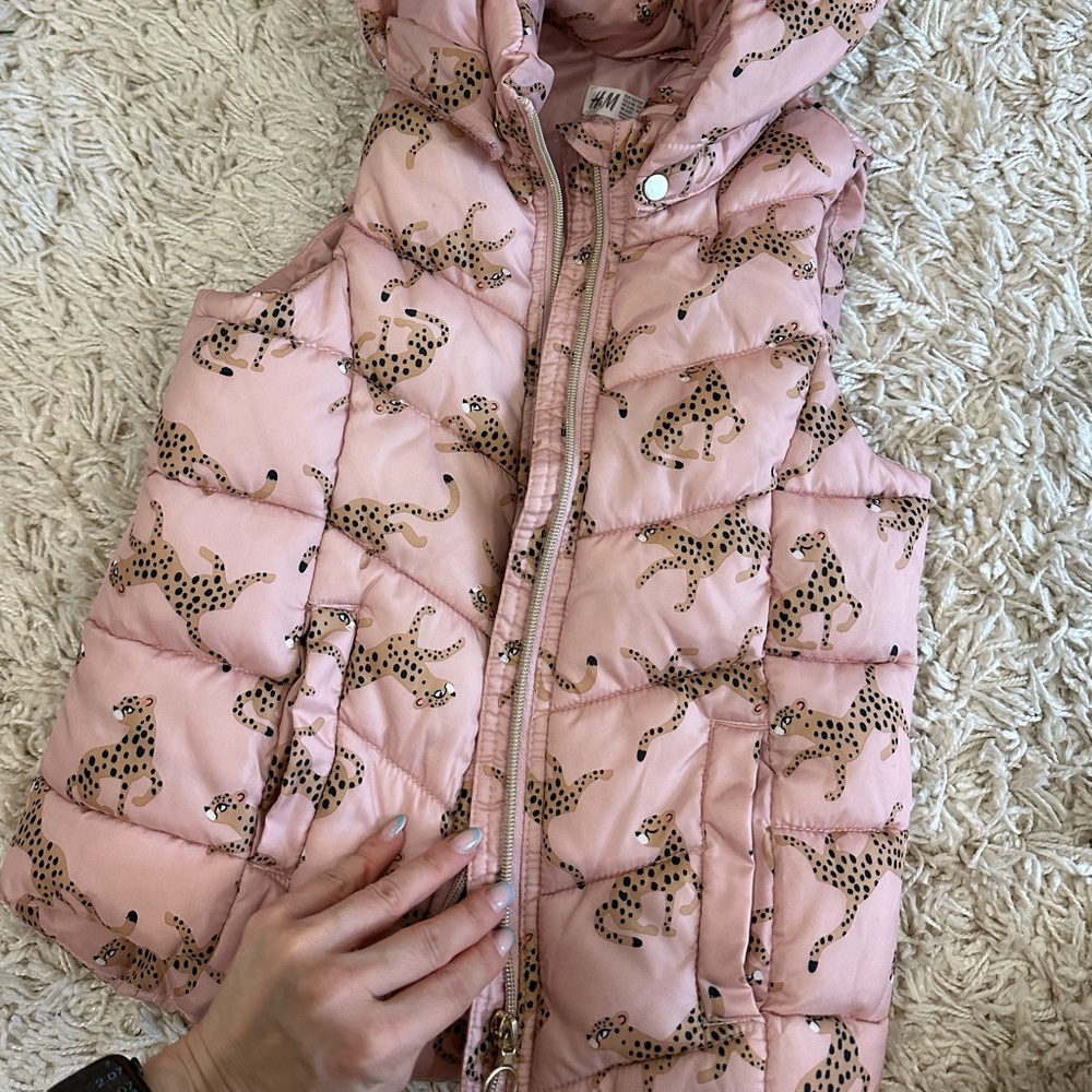 H&h vest 6-8 years